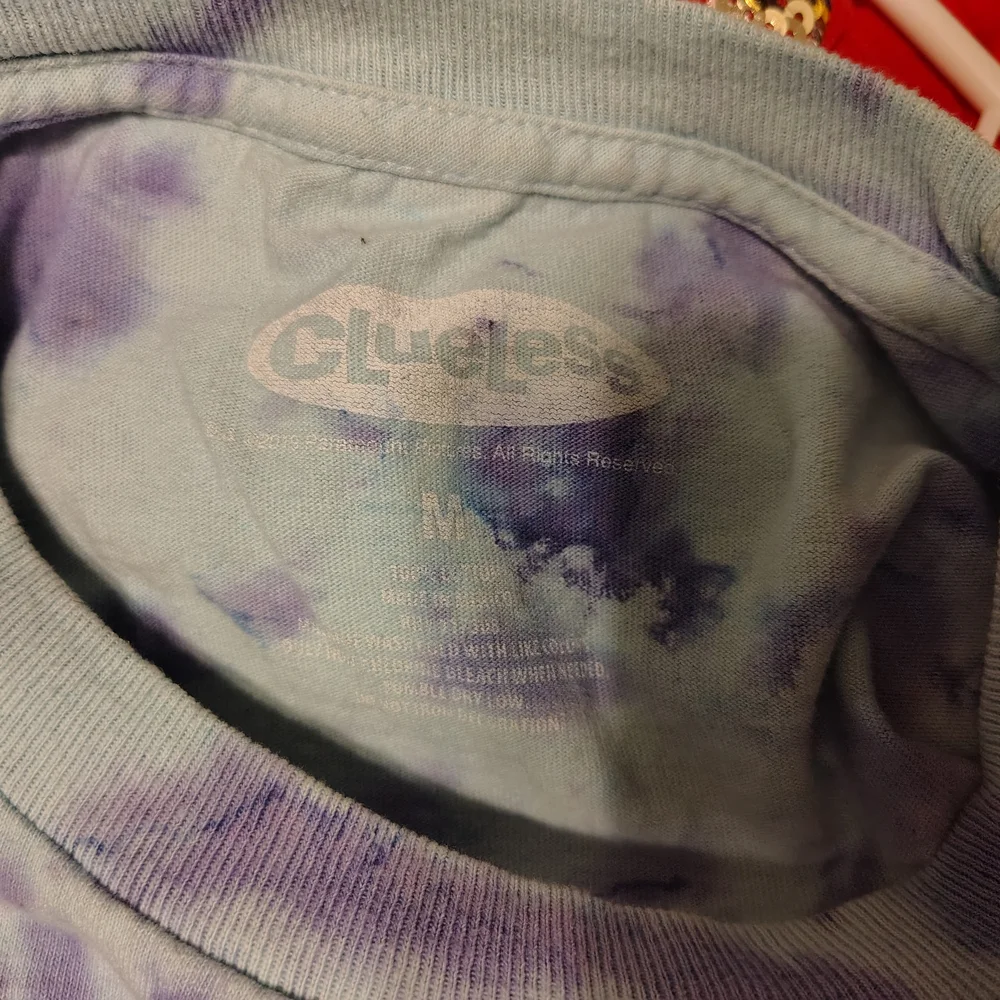 Clueless Graphic Purple/Blue Tie-Dye Tee Medium - Picture 6 of 6